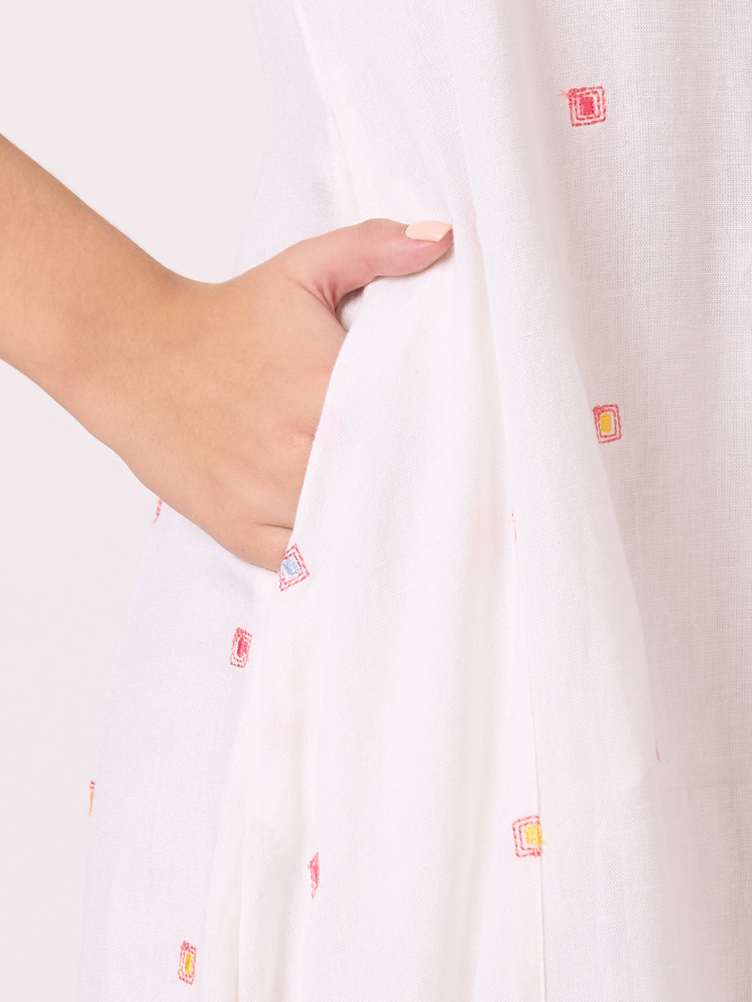 Sitayya Embroidered Kurti - White
